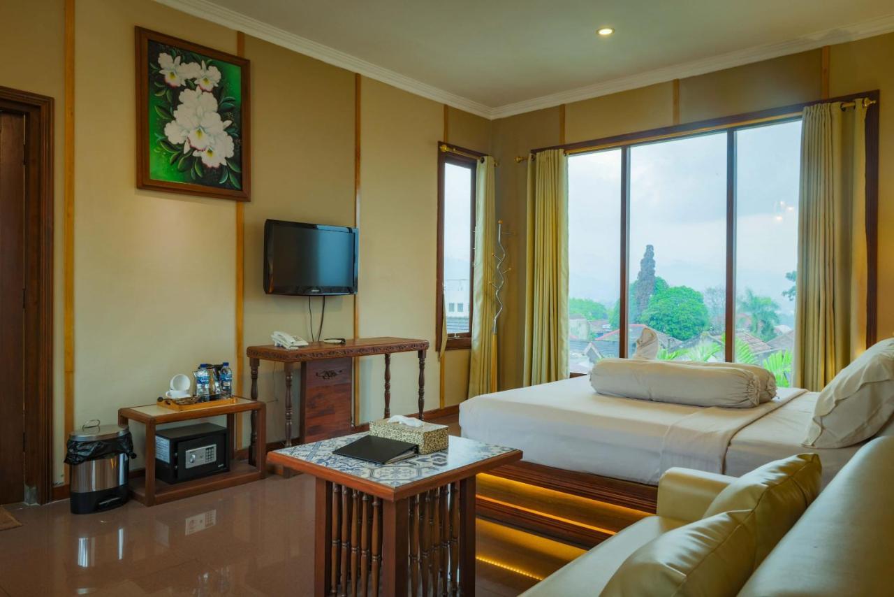 Family Hotel Gradia 2 Batu  Ngoại thất bức ảnh