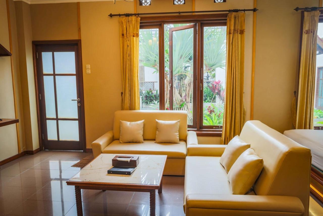 Family Hotel Gradia 2 Batu  Ngoại thất bức ảnh