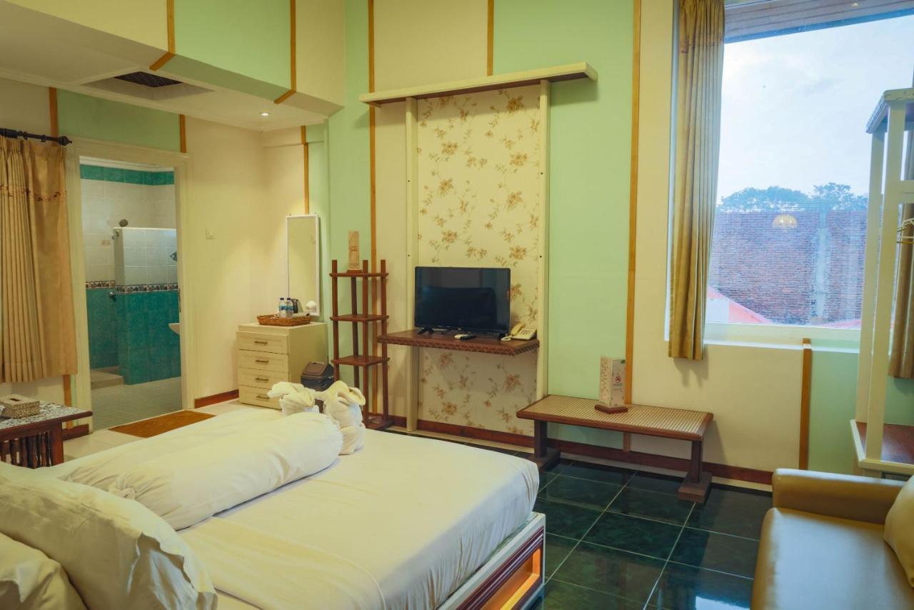 Family Hotel Gradia 2 Batu  Ngoại thất bức ảnh
