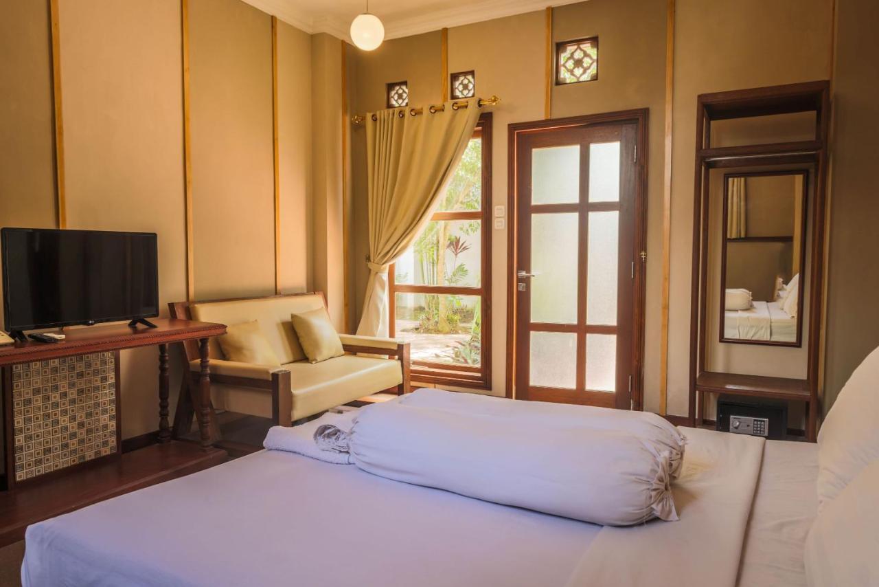 Family Hotel Gradia 2 Batu  Ngoại thất bức ảnh