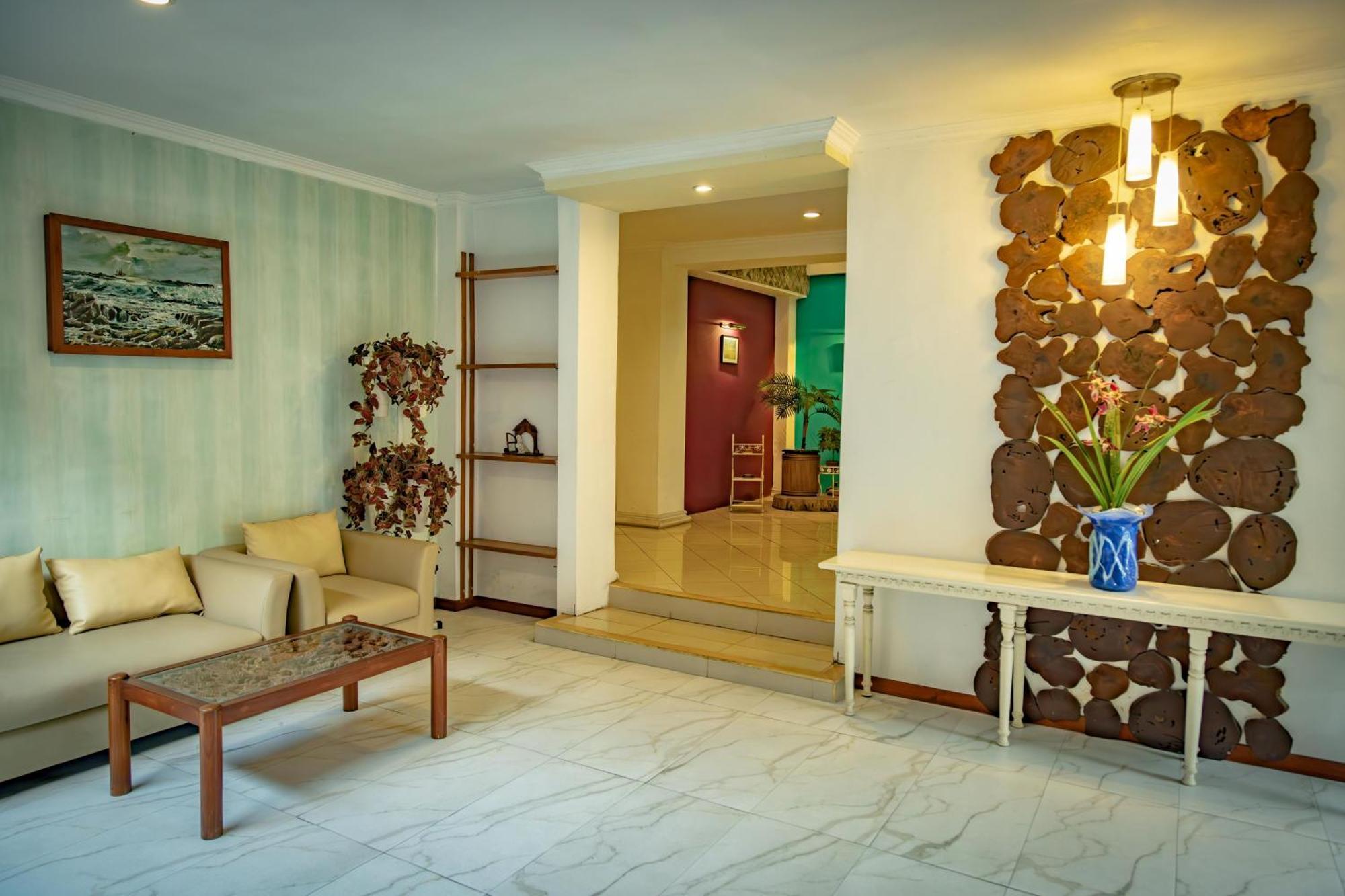 Family Hotel Gradia 2 Batu  Ngoại thất bức ảnh