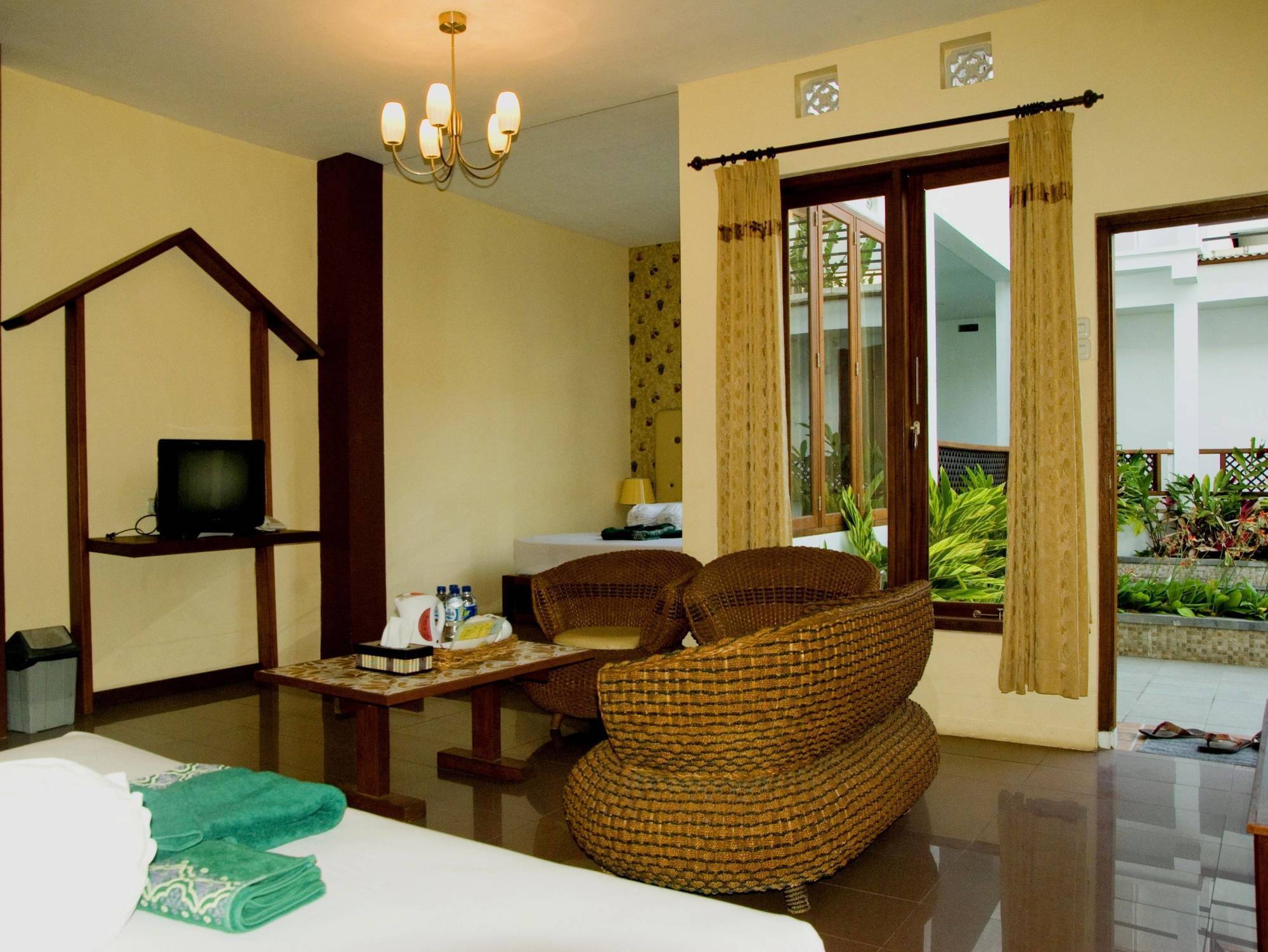 Family Hotel Gradia 2 Batu  Ngoại thất bức ảnh