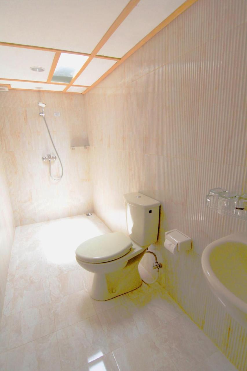 Family Hotel Gradia 2 Batu  Phòng bức ảnh